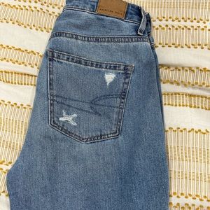 American eagle mom jeans